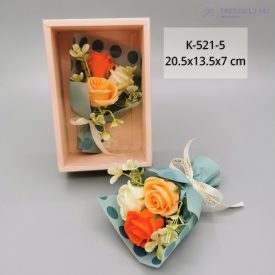   Kék pöttyös csomagolású Szappanrózsa Csokor díszdobozban