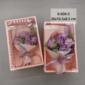 Lila Szappanrózsa csokor Rózsaszín díszdobozban