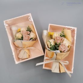   Sárga színű Szappanrózsa csokor Rózsaszín díszdobozban