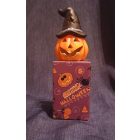 Halloween dekoráció tök kalappal, LED világítással