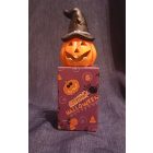 Halloween dekoráció tök kalappal, LED világítással