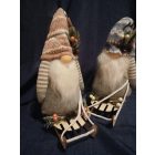 Plüss manó szánkon 37 cm